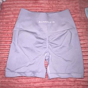 Alphalete shorts - lavender (s)